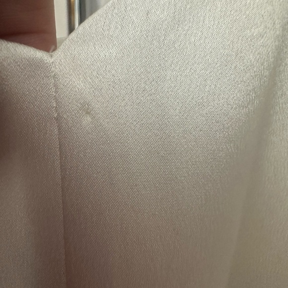 Alice + Olivia Maris Keyhole Halter Top Size Large Ivory Black Tie Neck Satin - Picture 8 of 9